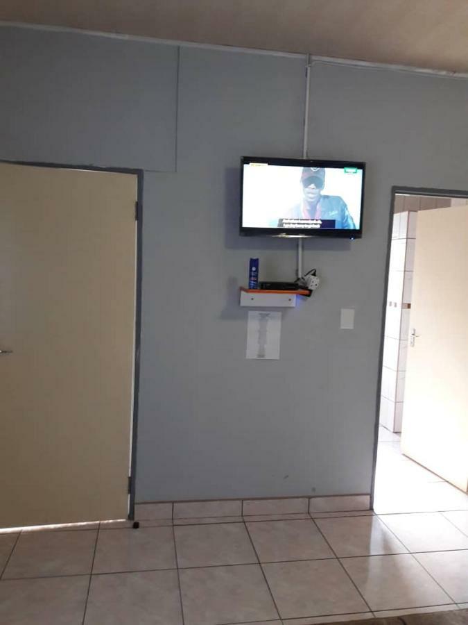 Riverside Guesthouse B & B Katima Mulilo Buitenkant foto
